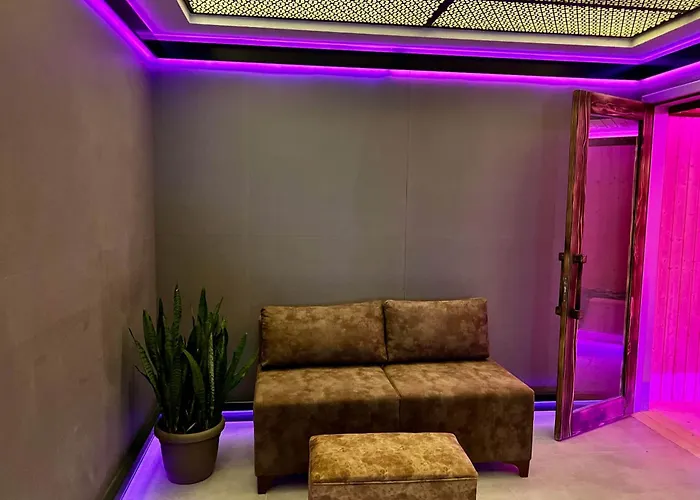 Hotel Sera Center 4*