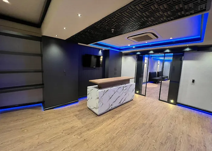 Sera Center Hotel 4*