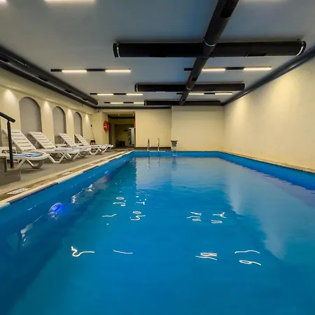 Hotel Sera Center