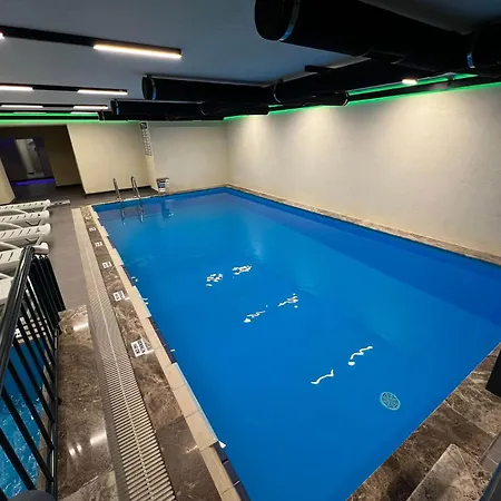 Sera Center فندق