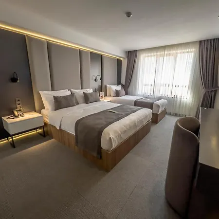 Sera Center Hotel 4*