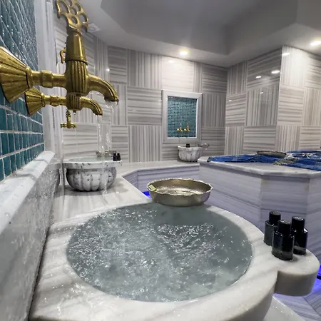 Hotel Sera Center 4*
