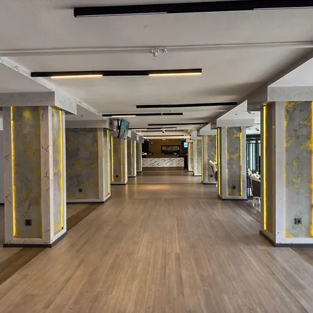 Hotel Sera Center 4*