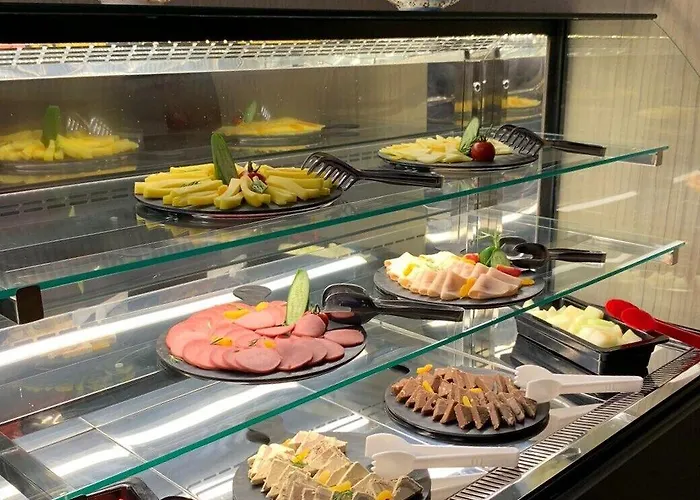 Sera Center Hotel 4*